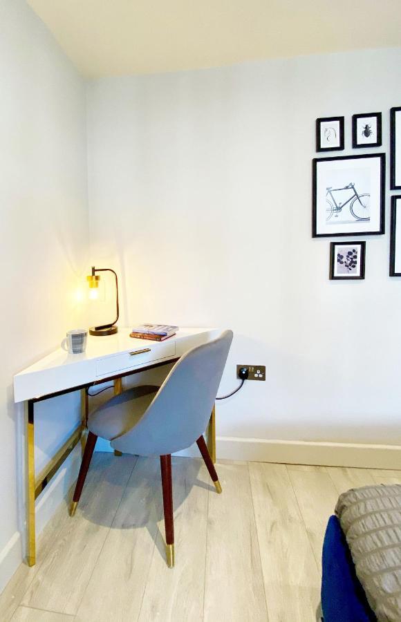 Perfect Central Location- 5 Minutes From Tower Bridge ! 8 Minutes Walk From Tube ลอนดอน ภายนอก รูปภาพ